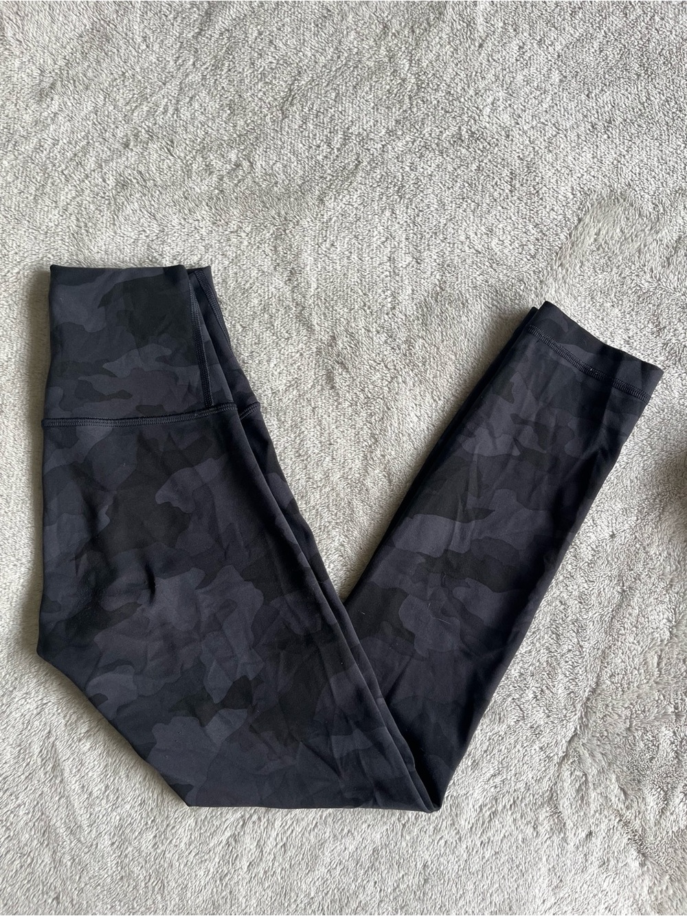 Lululemon Wunder Train High-Rise Crop 23" size 0